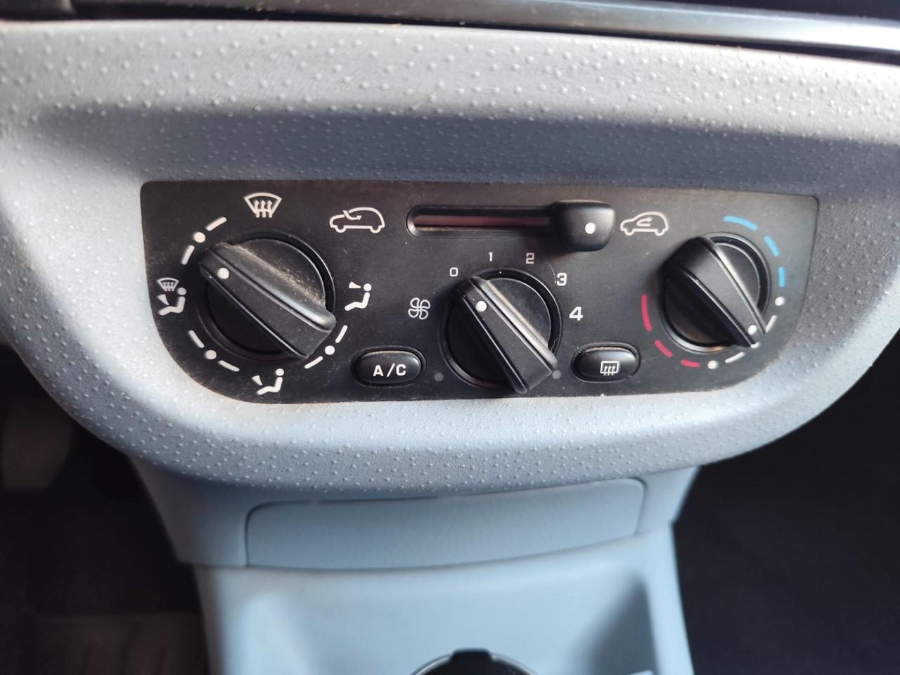 Citroen C3 1.1 BENZINA 60 CV *SOLI 100000KM*