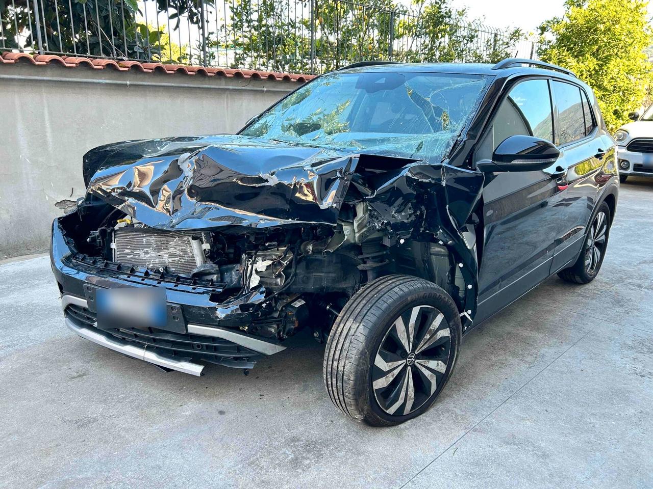 VW T-Cross 1.0 TSI 95CV - 2025 Incidentata