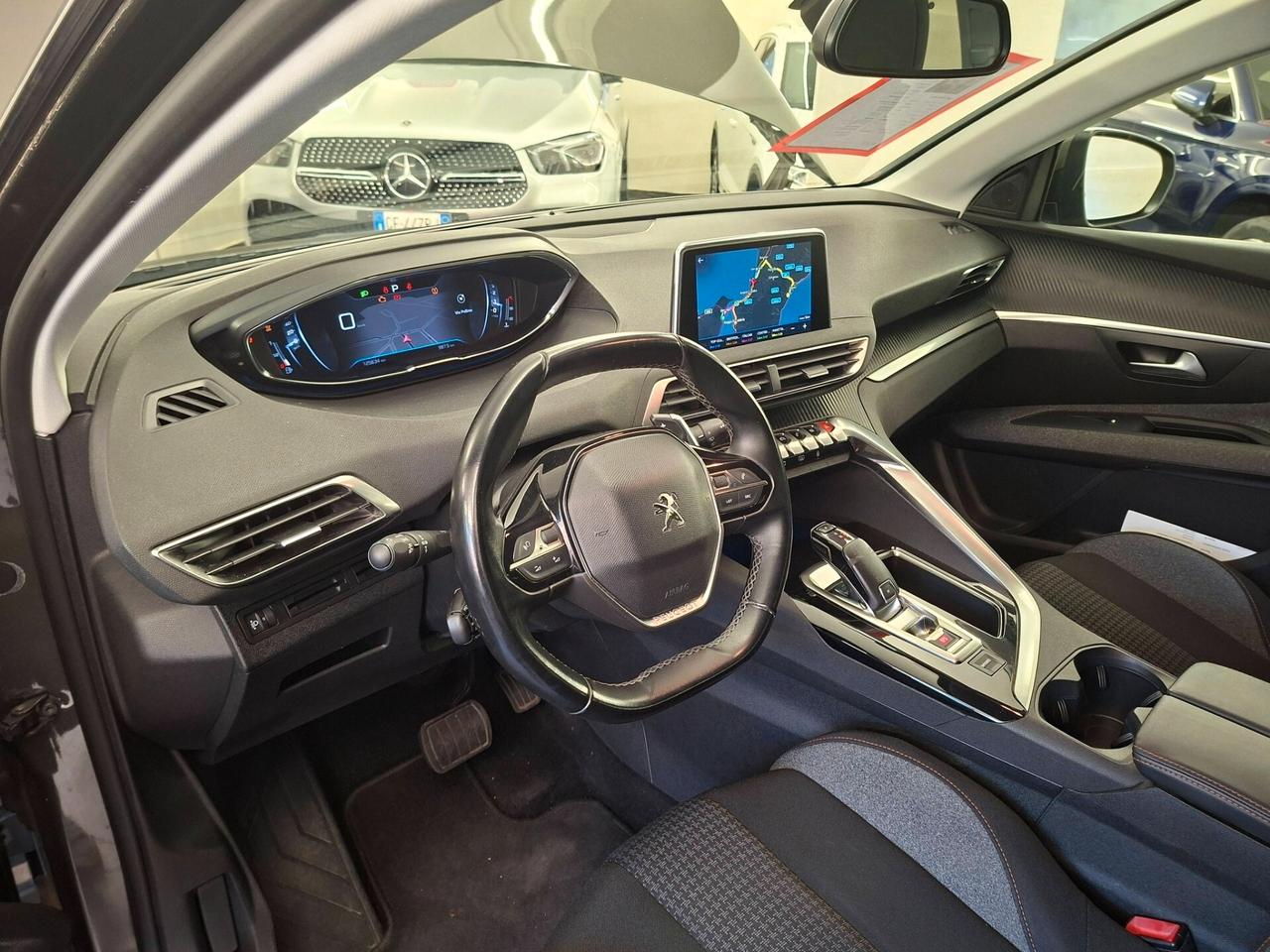 Peugeot 3008 BlueHDi 130 S&S EAT8 Business