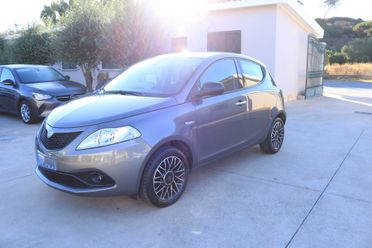 Lancia Ypsilon 1.2 69 CV 5 porte Gold