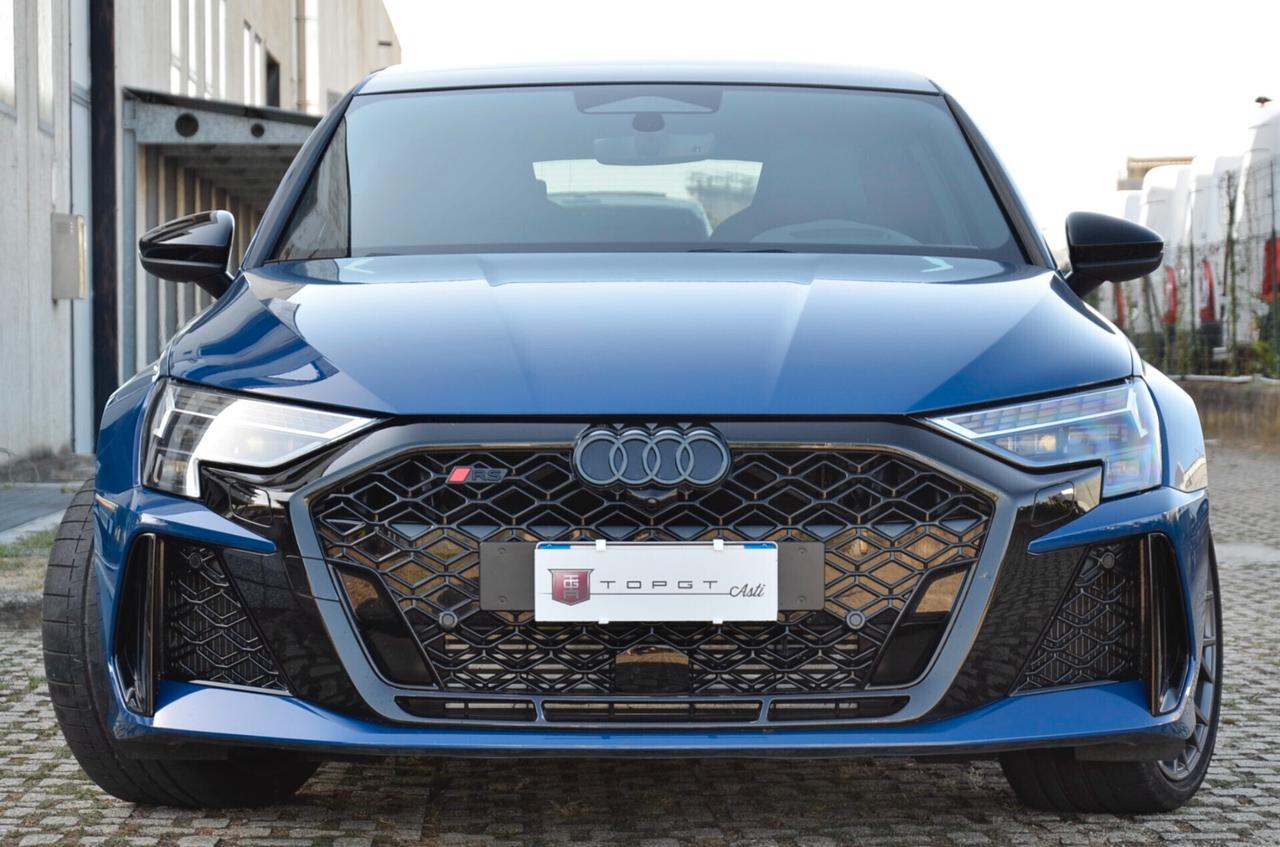 AUDI RS3 SPORTBACK 2.5 TFSI QUATTRO 400cv S-TRONIC, PARI AL NUOVO, UFF ITALIANA, UNICOPROPRIETARIO, GARANZIA AUDI 1/2030, TETTO, MATRIX, SCARICO, PERMUTE