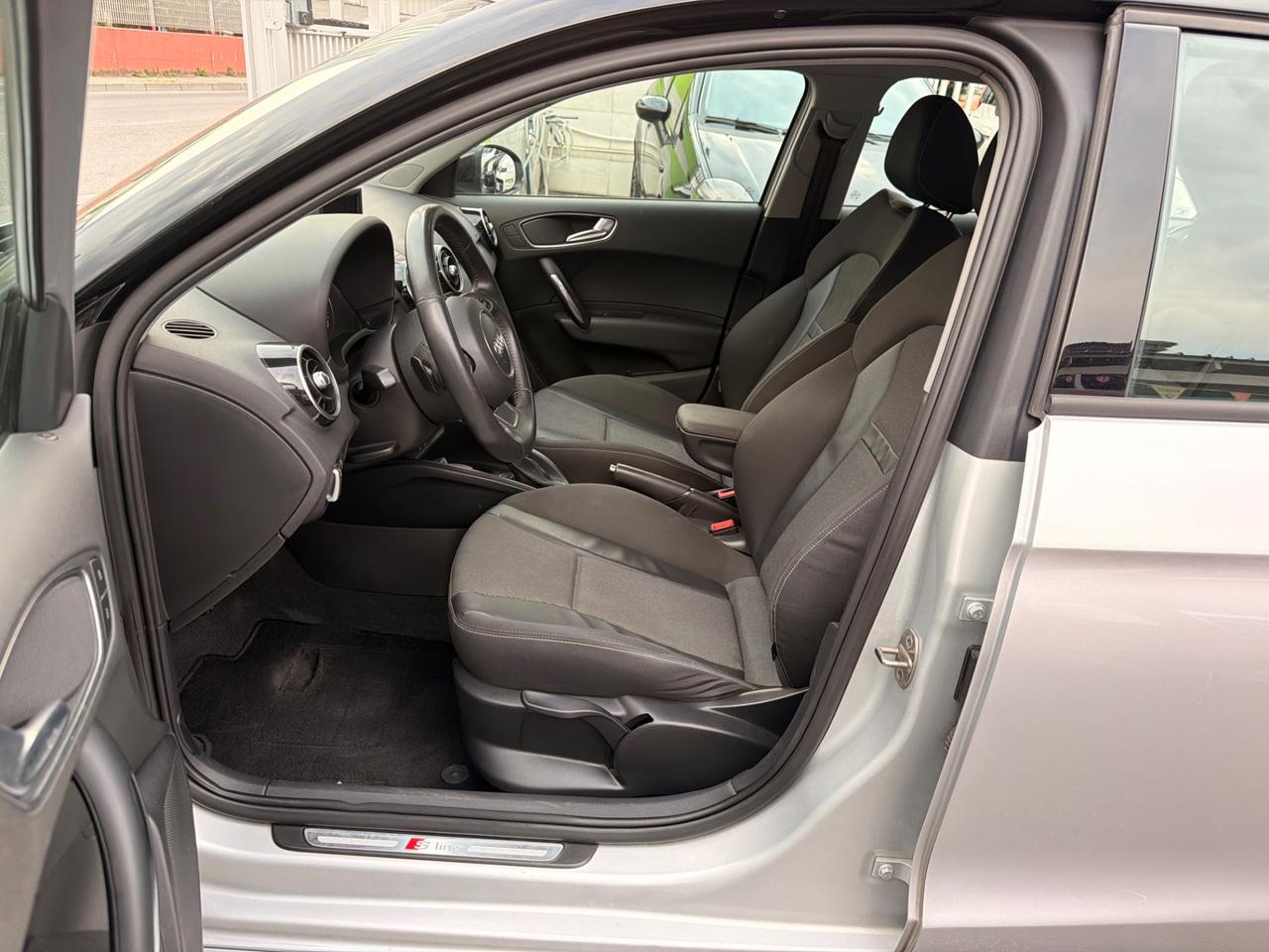 Audi A1 SPB 1.6 TDI S tronic Line EDITION PLUS