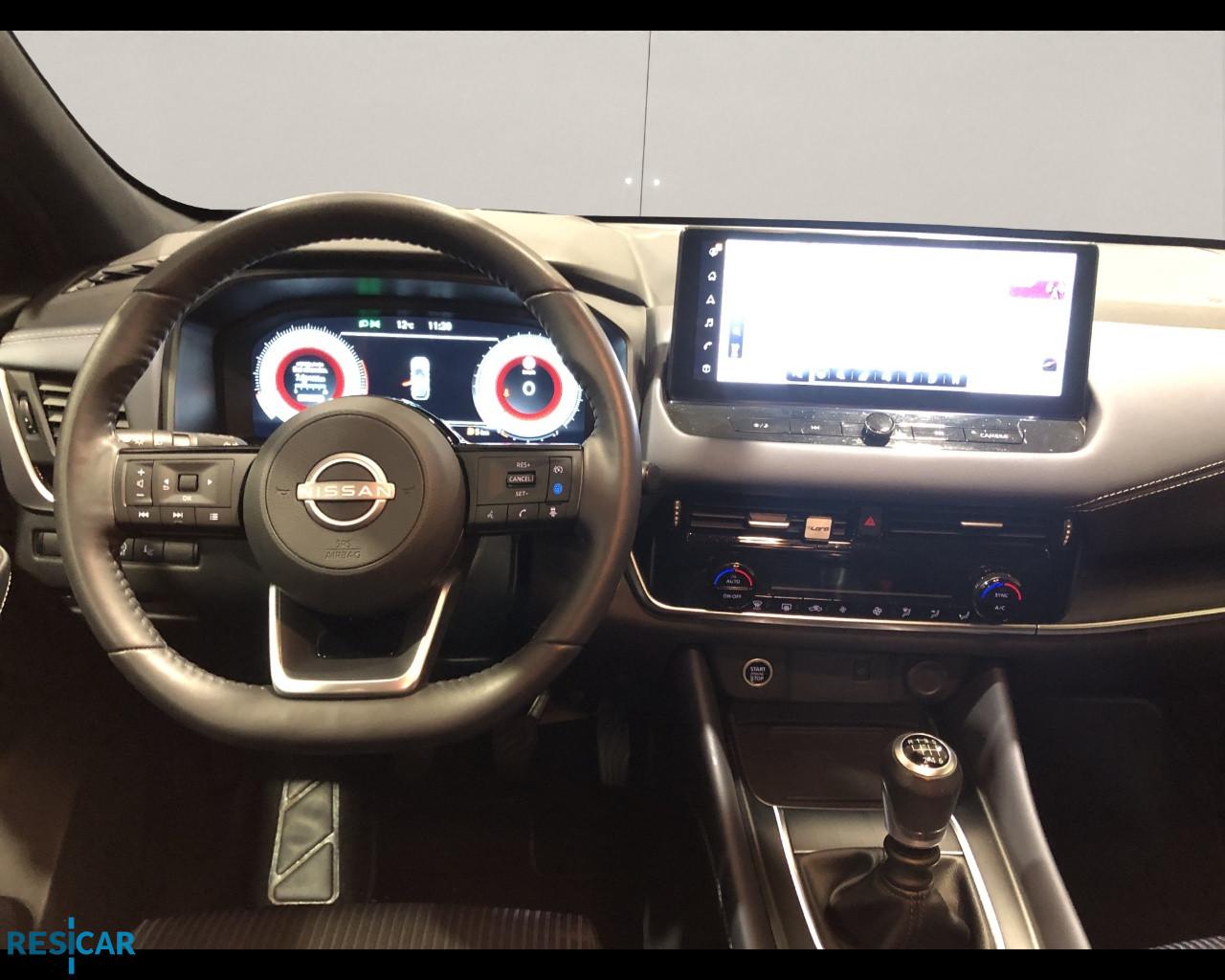 NISSAN QASHQAI TEKNA MHYB 140CV