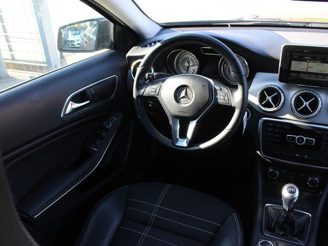 MERCEDES-BENZ GLA 180 CDI Sport