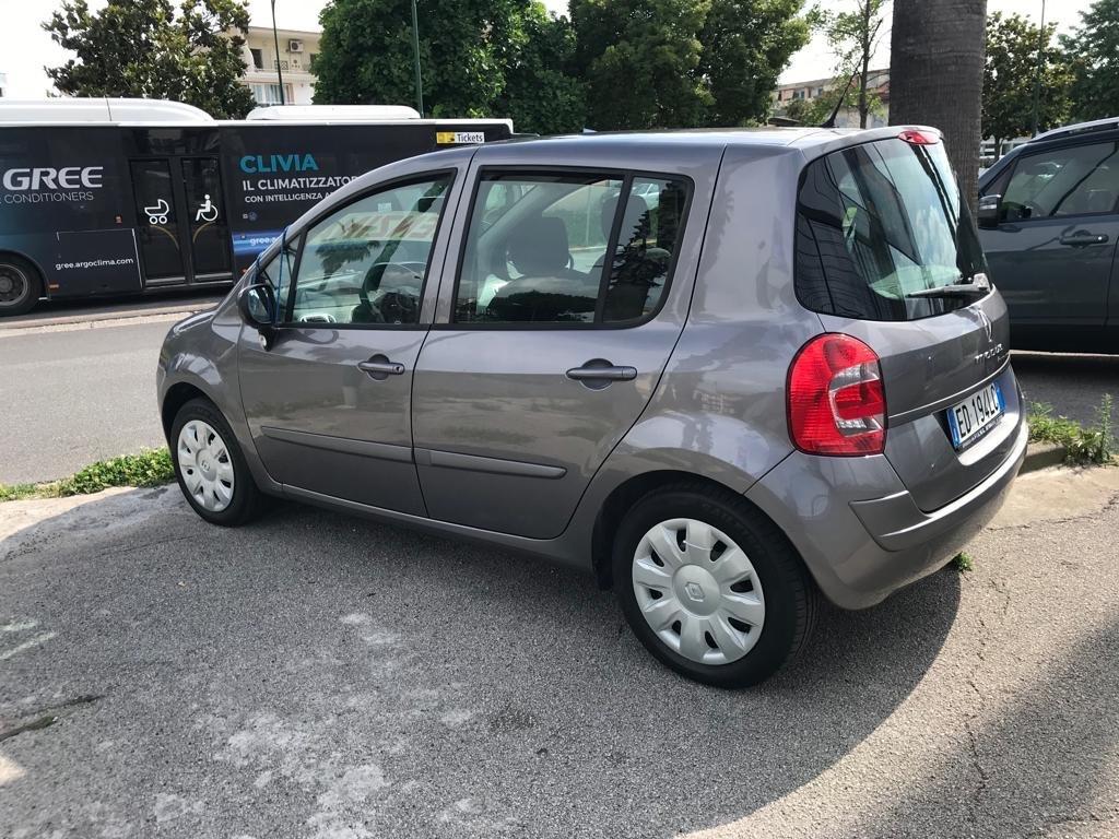 Renault Modus 1.2 16V Yahoo! 75 CV 55 KW auto pari al nuovo