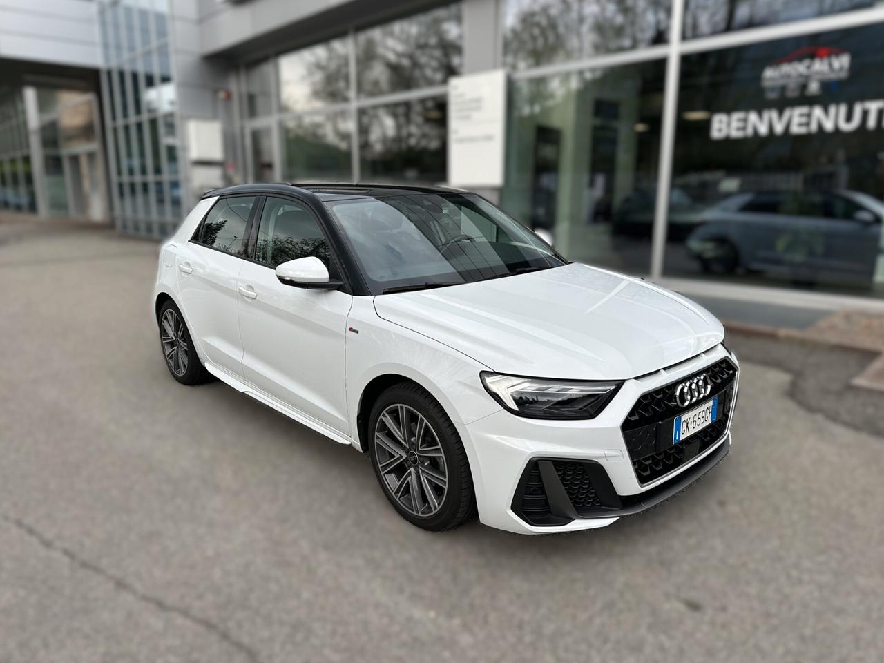 Audi A1 Sportback 30 TFSI S line edition