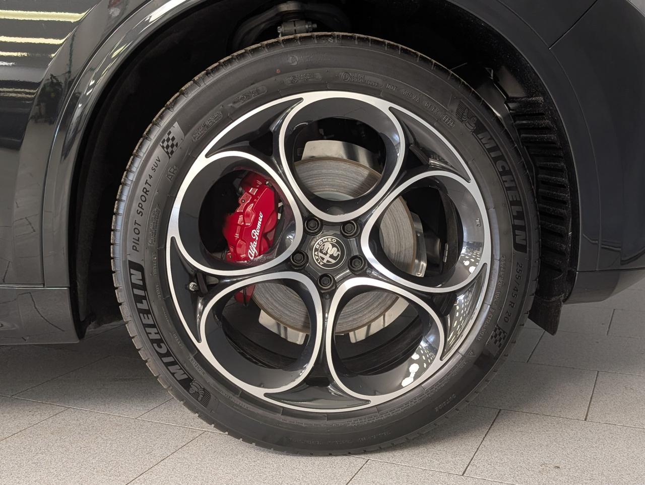 Alfa Romeo Stelvio 2.2 T Q4 210cv AT8 Veloce