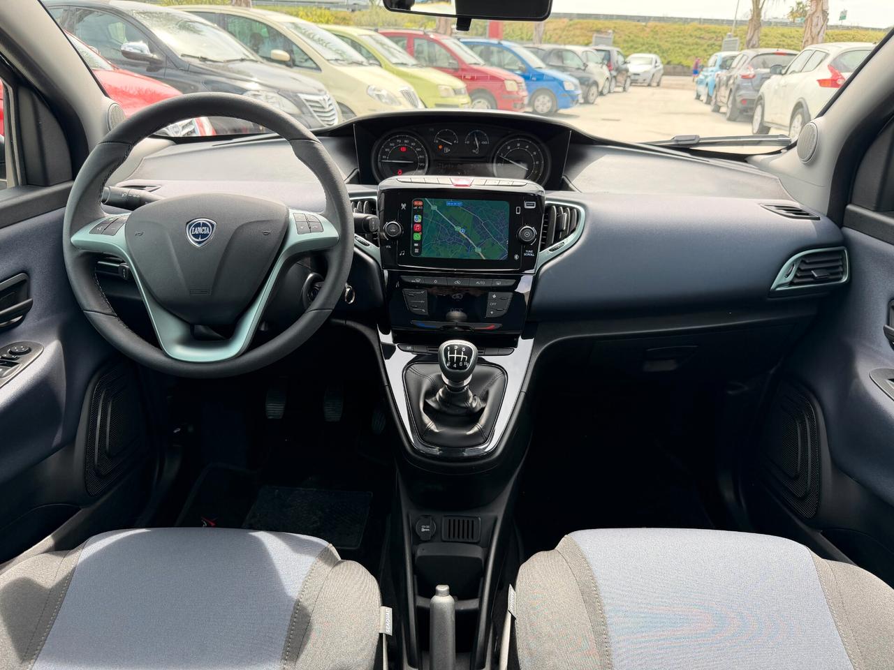 LANCIA YPSILON ANNO 2024 1.0 HYBRID 70 CV * KM 0