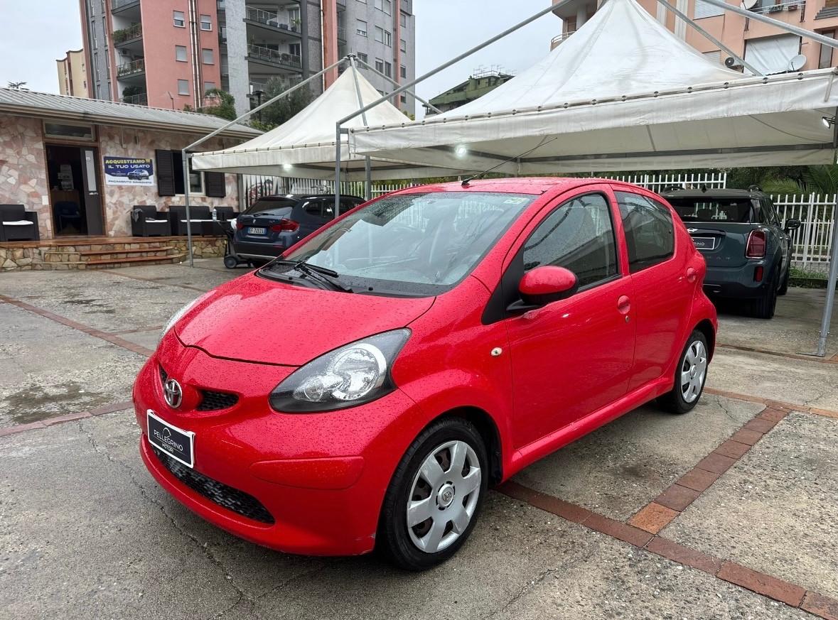 Toyota Aygo 1.0 12V VVT-i 5 porte