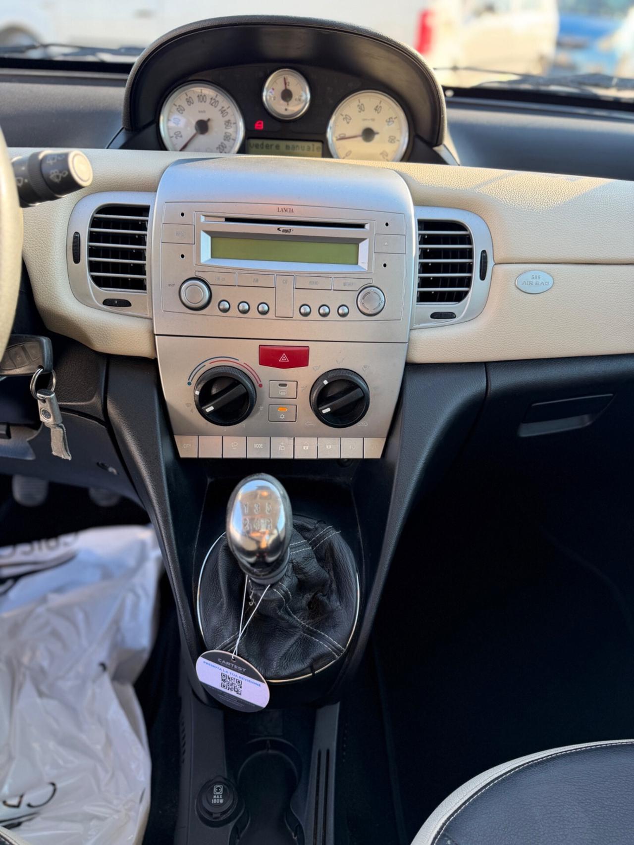 Lancia Ypsilon 1.2 Platino Bicolore