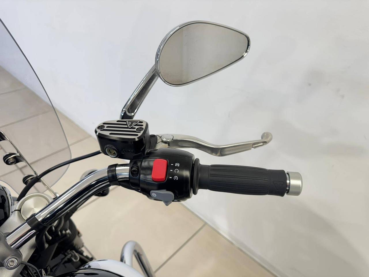 TRIUMPH Bonneville 1200 Speedmaster