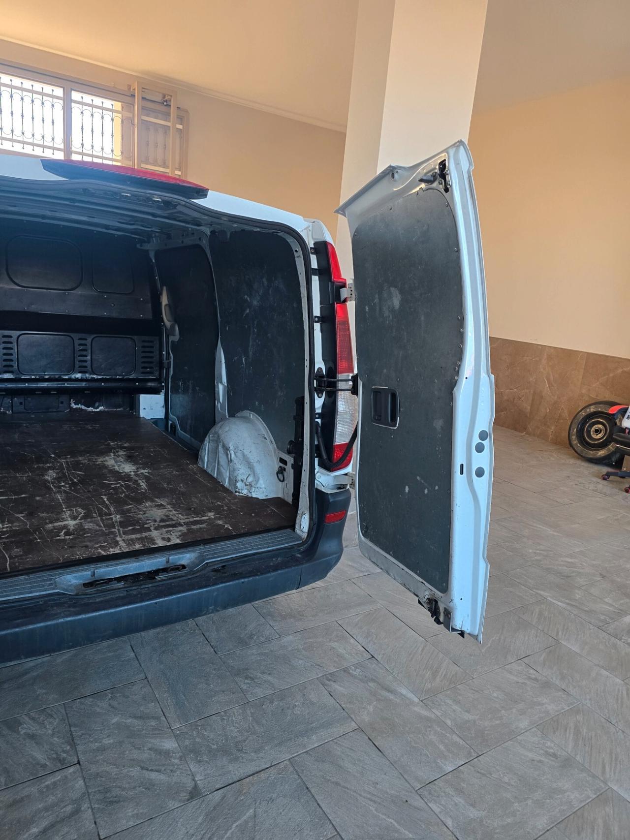 MERCEDES VITO 111 CDI
