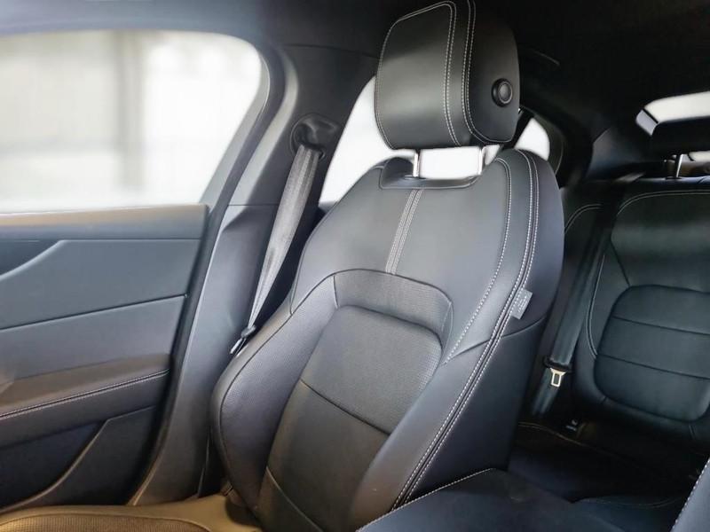 JAGUAR XE 2.0D D204 MHEV R-DYNAMIC S AUTO 4 PORTE BERLINA