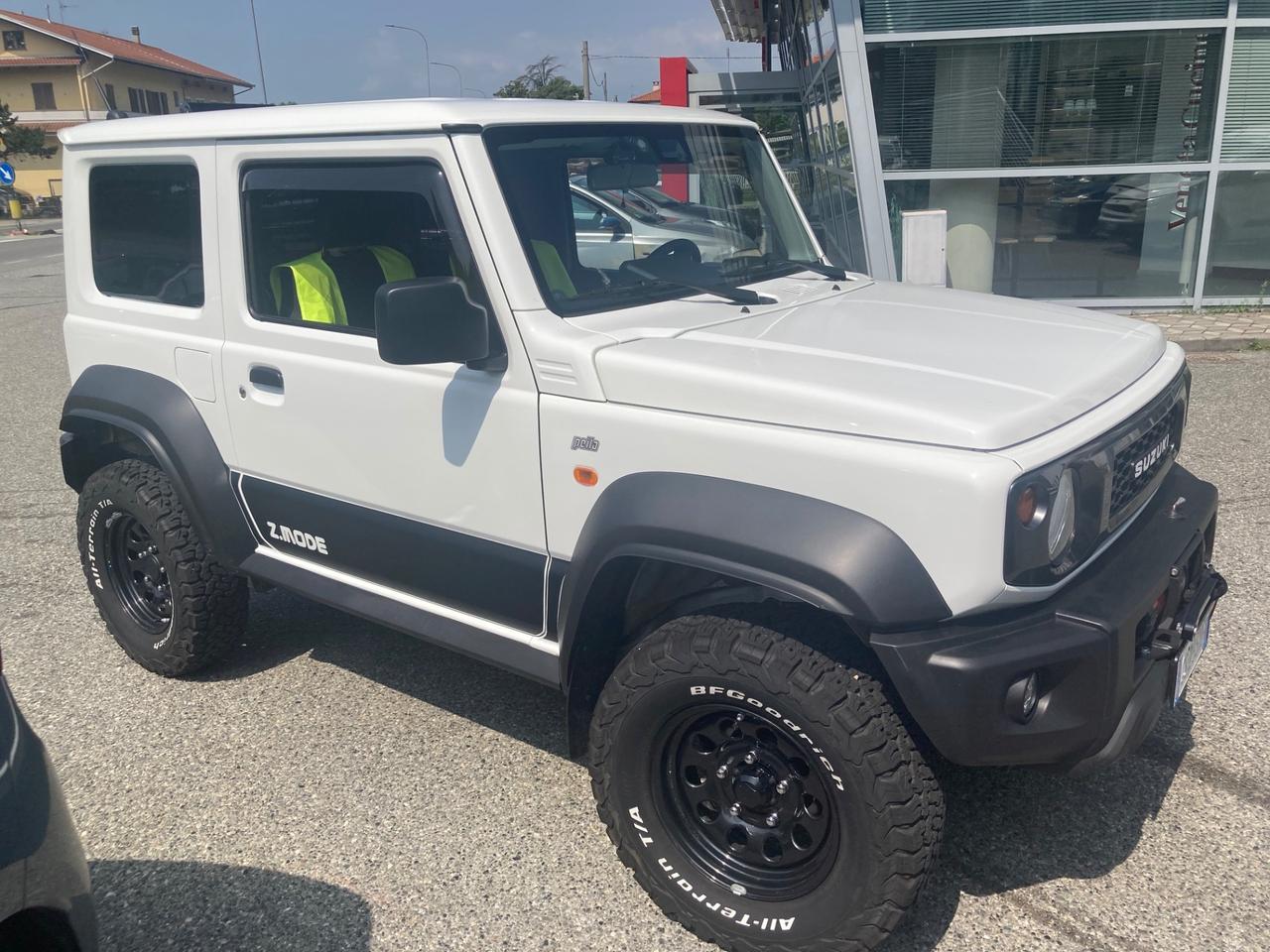Suzuki Jimny 1.5 5MT PRO (N1)