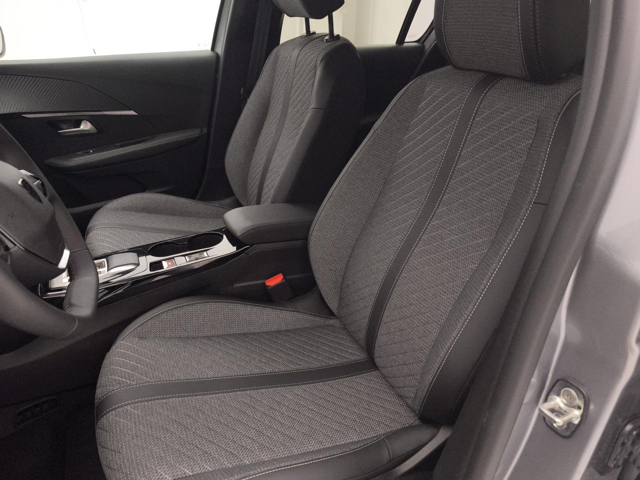 PEUGEOT 208 5P - ALLURE Hybrid 110 E-DCS6