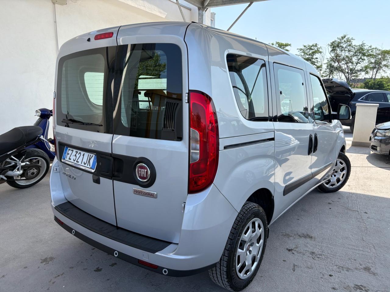 DOBLO’ AUTOCARRO 5posti 2019