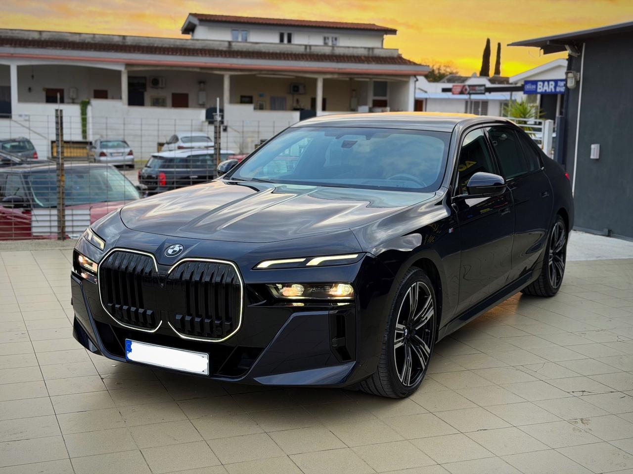 Bmw 740 740d xDrive Msport Unico Proprietario Extra Full Garanzia 12 Mesi