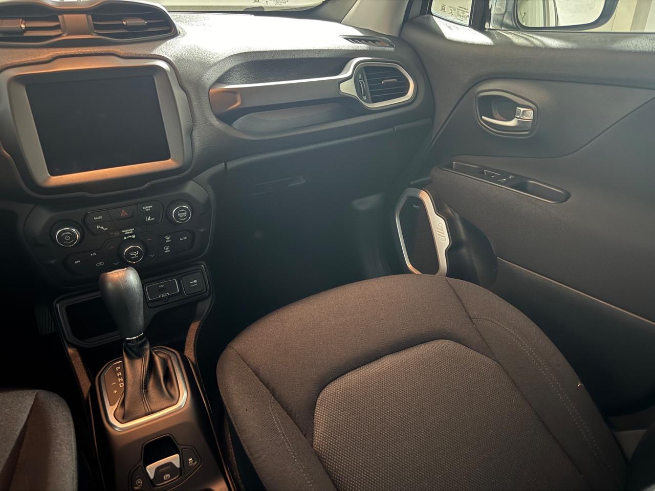Jeep Renegade 1.6 Mjt DDCT 120 CV Night Eagle