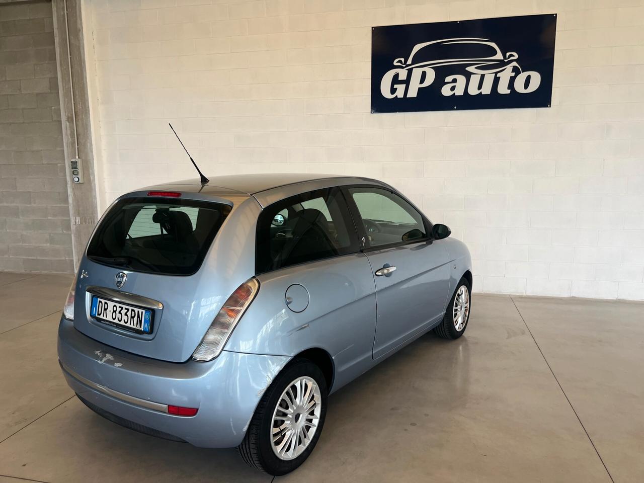 Lancia Ypsilon y 1.2 benzina solo 97.505 km ok neopatentati