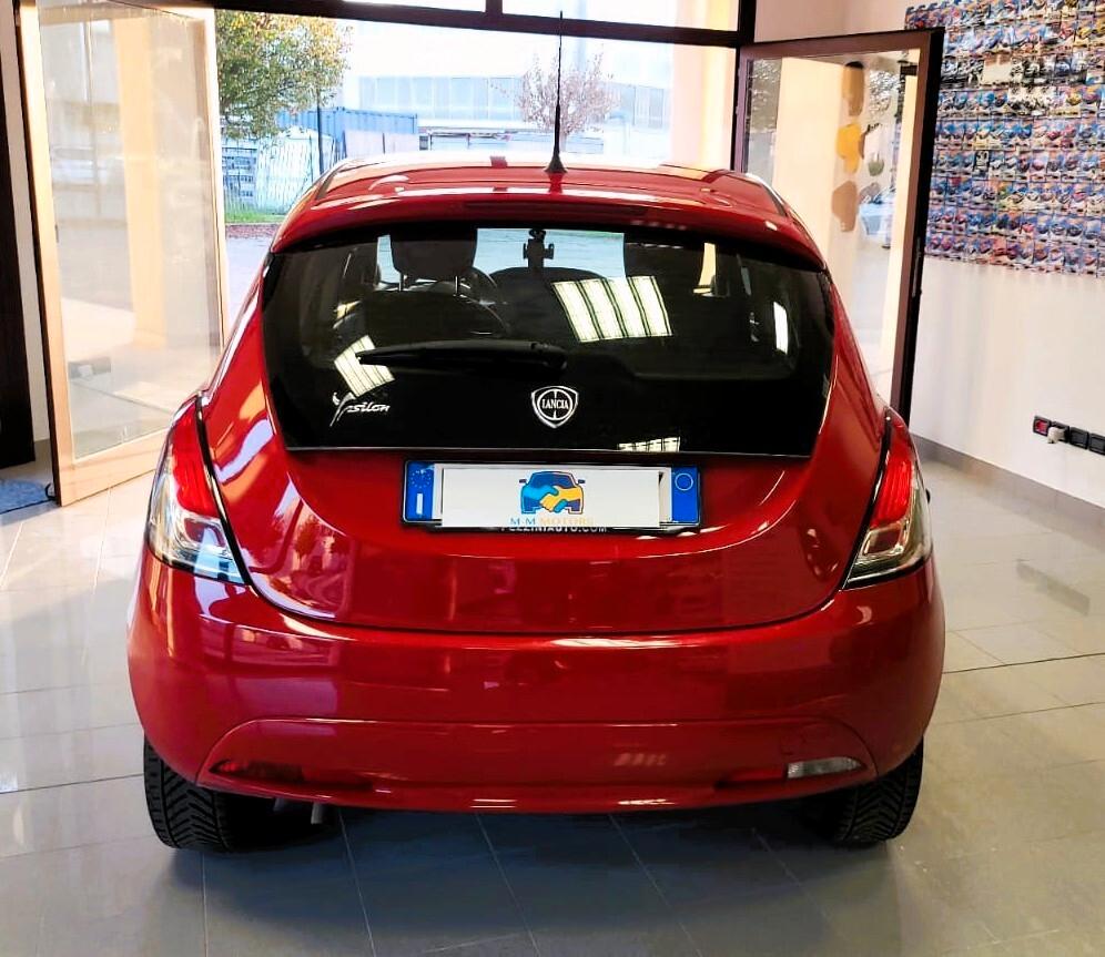 Lancia Ypsilon 1.2 69 CV 5 porte GPL ELEFANTINO BLU