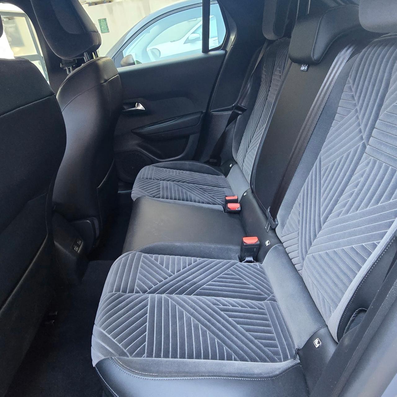 6.800 km - Cambio Automatico - Lancia Ypsilon Hybrid e-DCT LX