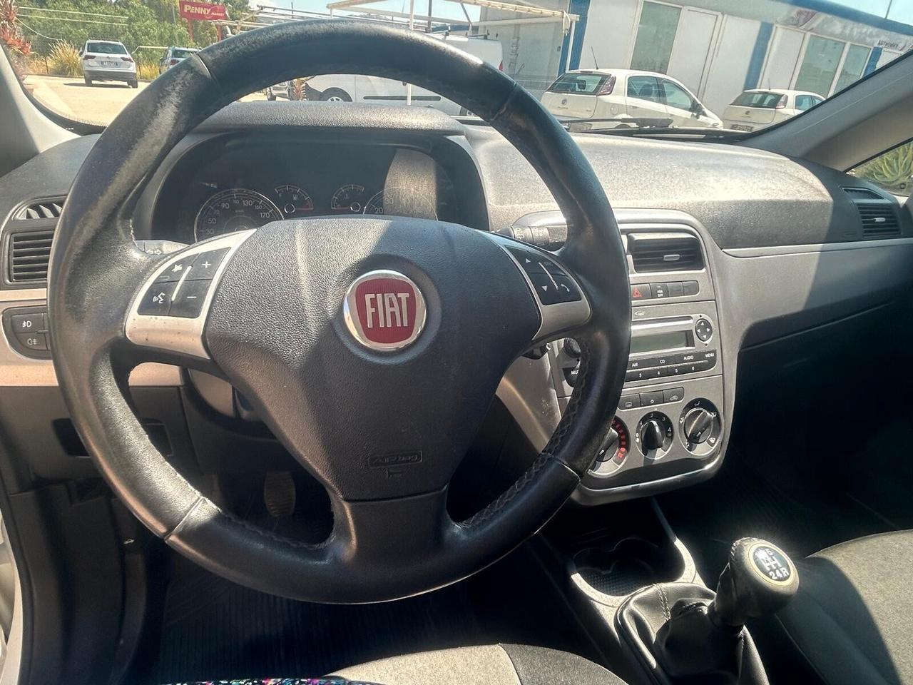 Fiat Punto 1.3 MJT 75cv 2013 ok neopatentati