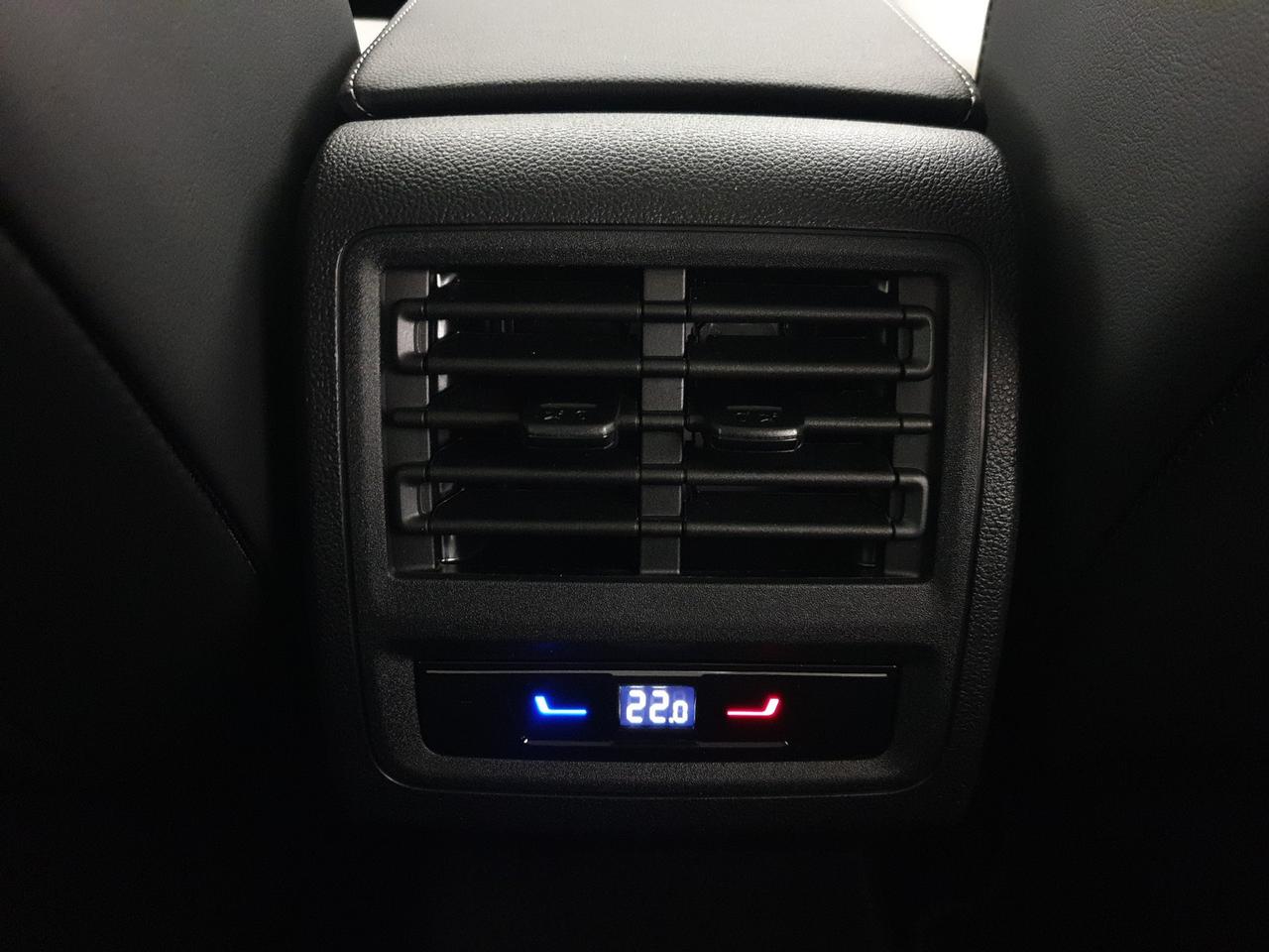 Volkswagen Golf 1.5 tsi ehybrid style 204cv dsg
