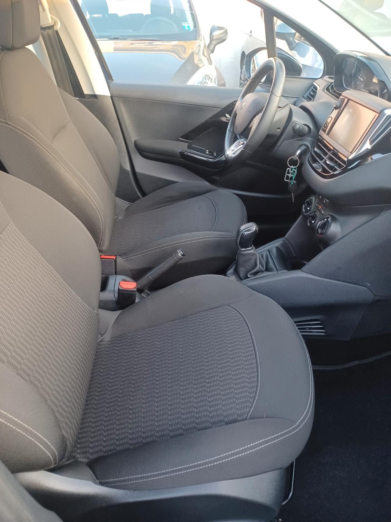Peugeot 208 1.6 e-HDi Allure SOLO 90000 KM