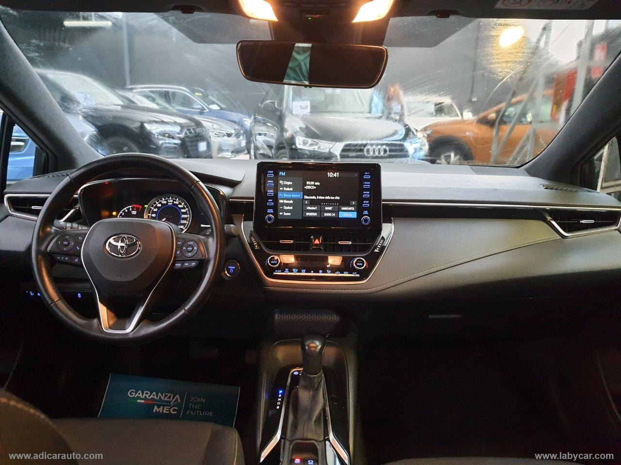 TOYOTA Corolla 1.8 Hybrid