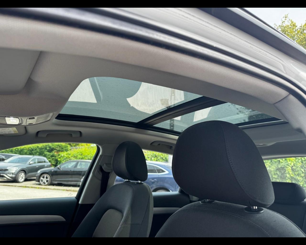 AUDI Q3 2.0TDI S-TRONIC QUATTRO BUSINESS 140CV