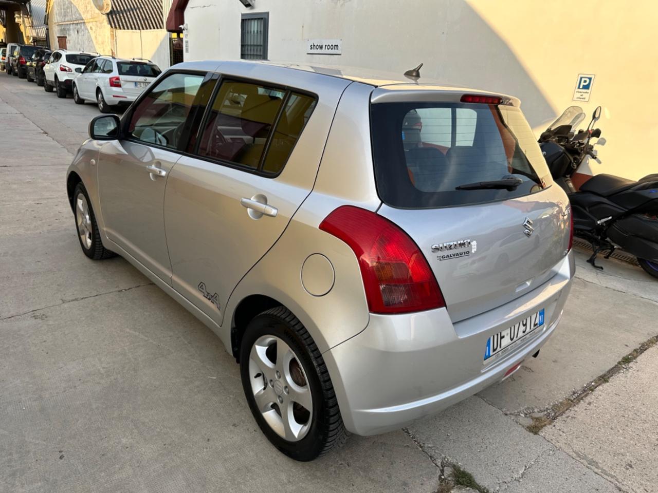 Suzuki Swift 1.3 4x4 5p. GL Benzina