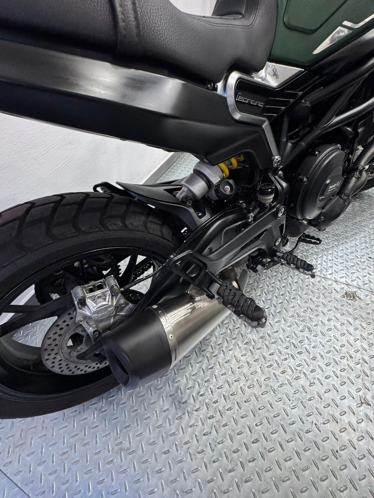 Benelli Leoncino Trail 800