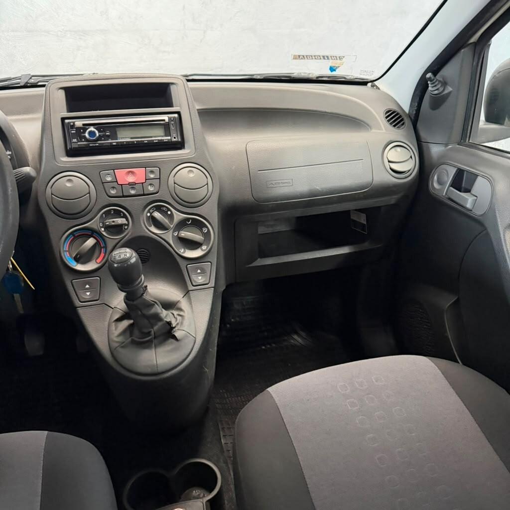 Fiat Panda 1.2 BENZINA NEOPATENTATI