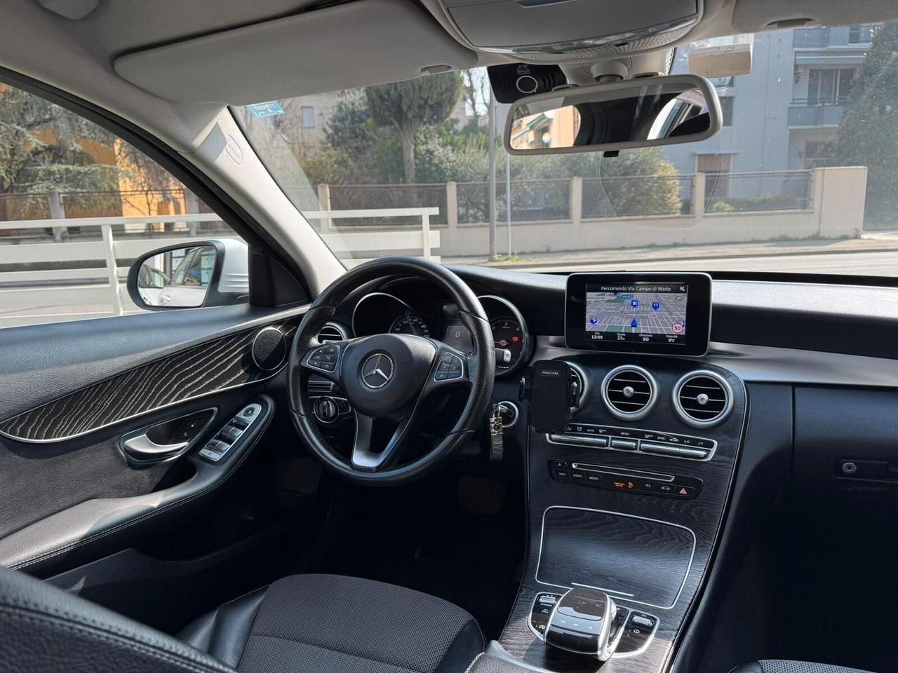 MERCEDES C 220 D S.W. AUTO SPORT