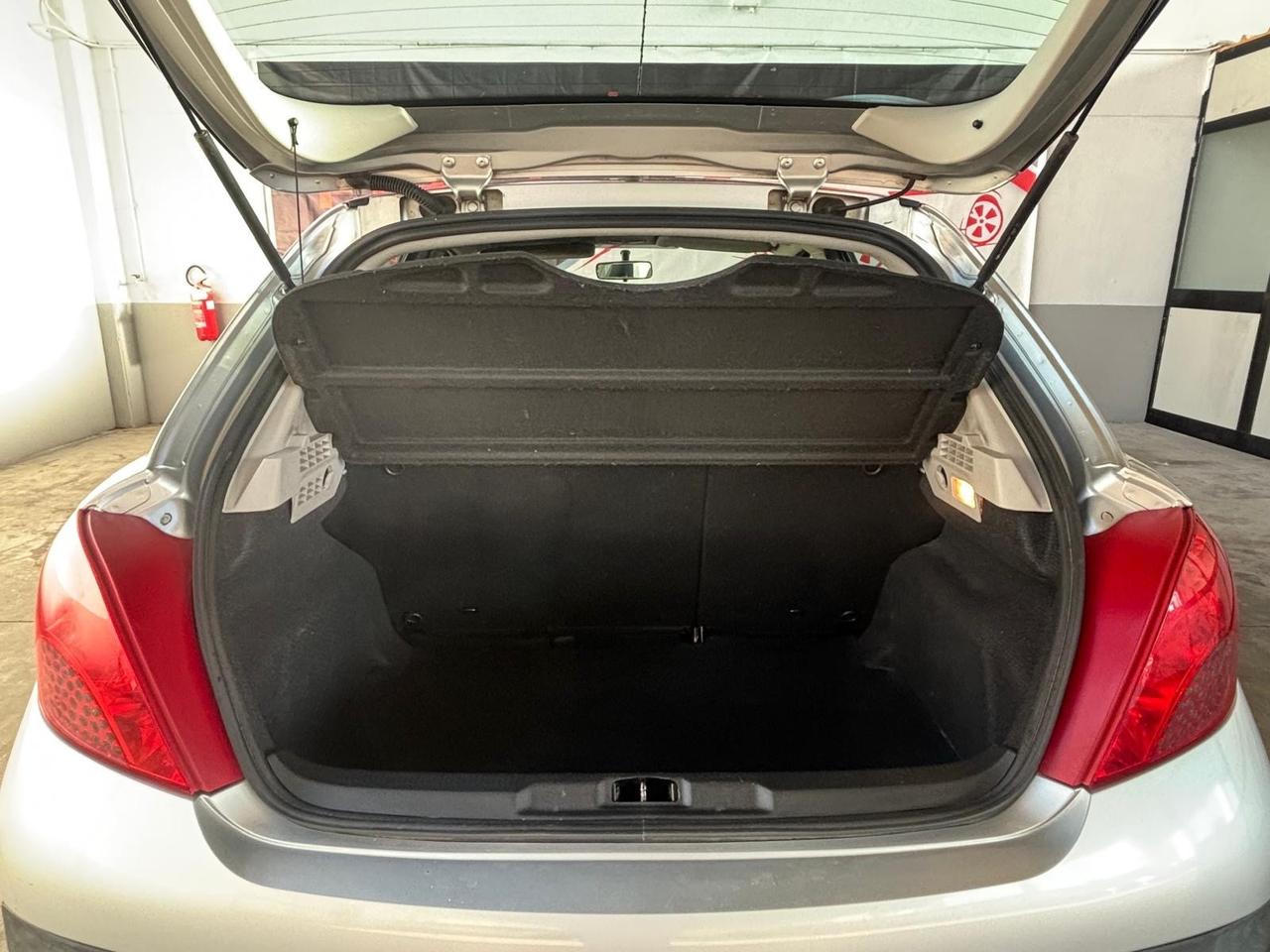 Peugeot 207 1.4 8V 75CV 5p. Energie