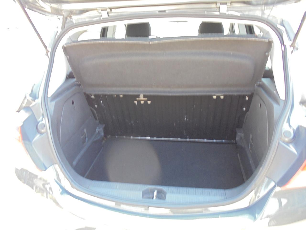 Opel Corsa 1.4 90CV GPL Tech 5 porte Fashion Line