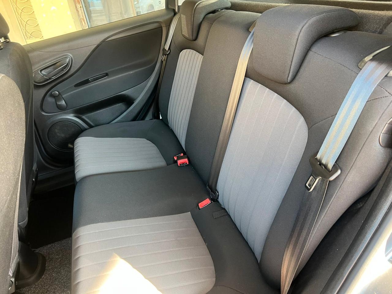 Fiat Punto 1.2 8V 5 porte easy