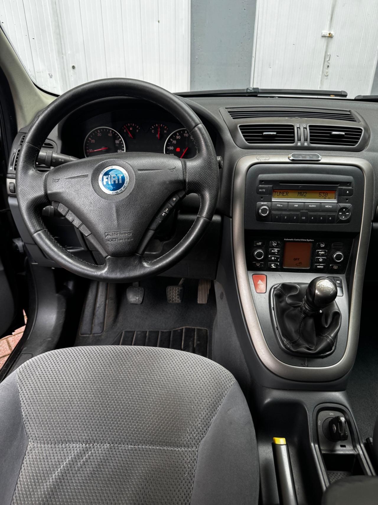 Fiat Croma 1.9 Multijet Emotion