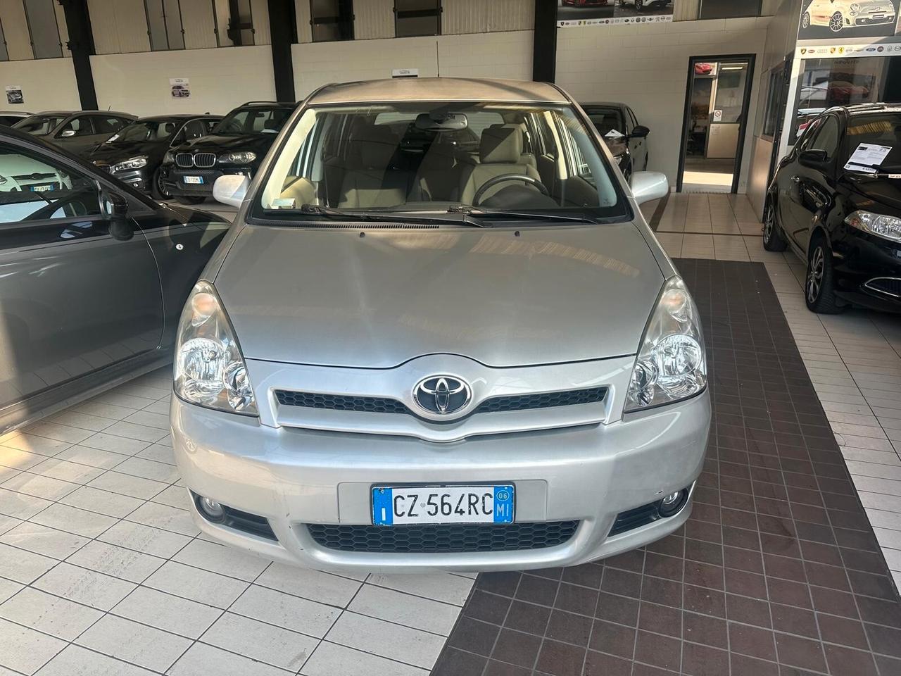 Toyota Corolla Verso 1.8 16V