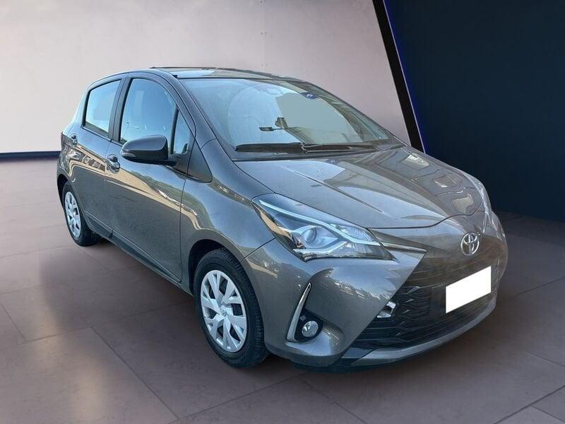 Toyota Yaris III 2017 5p 1.0 Active my18
