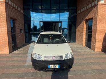 Fiat Punto 1.2 3p. 2 posti Natural Power Van Neopatentati