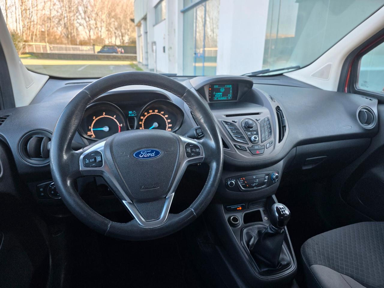 Ford Tourneo Courier 1.6 TDCI 95 CV Plus