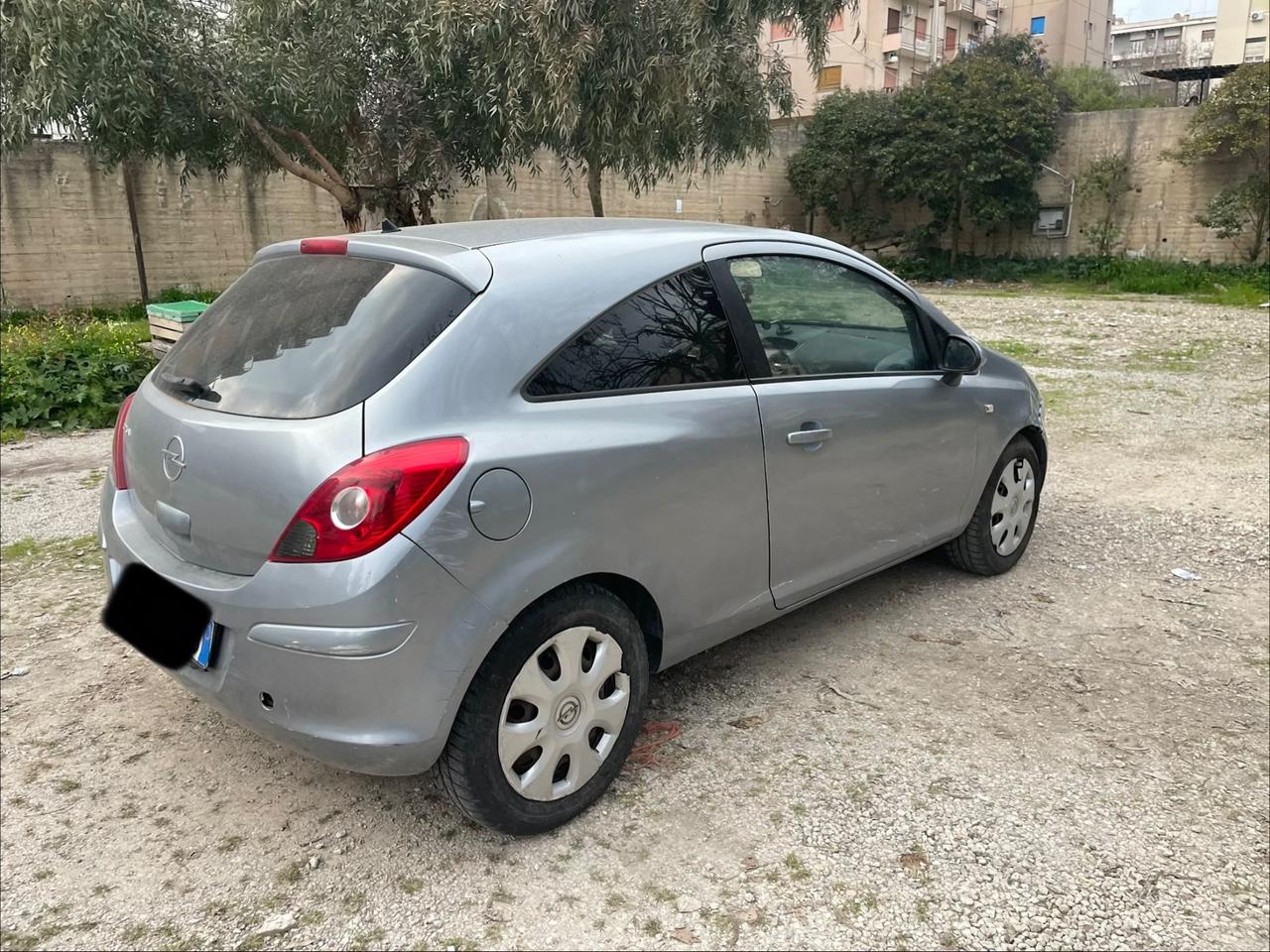Opel Corsa 1.2 80CV 3 porte GPL-TECH Club