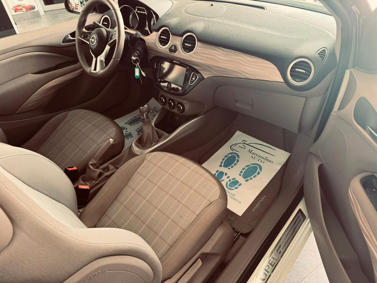 Opel Adam 1.2 70 CV White/Black Link Ottima per neo Patentati Con Tetto STellato