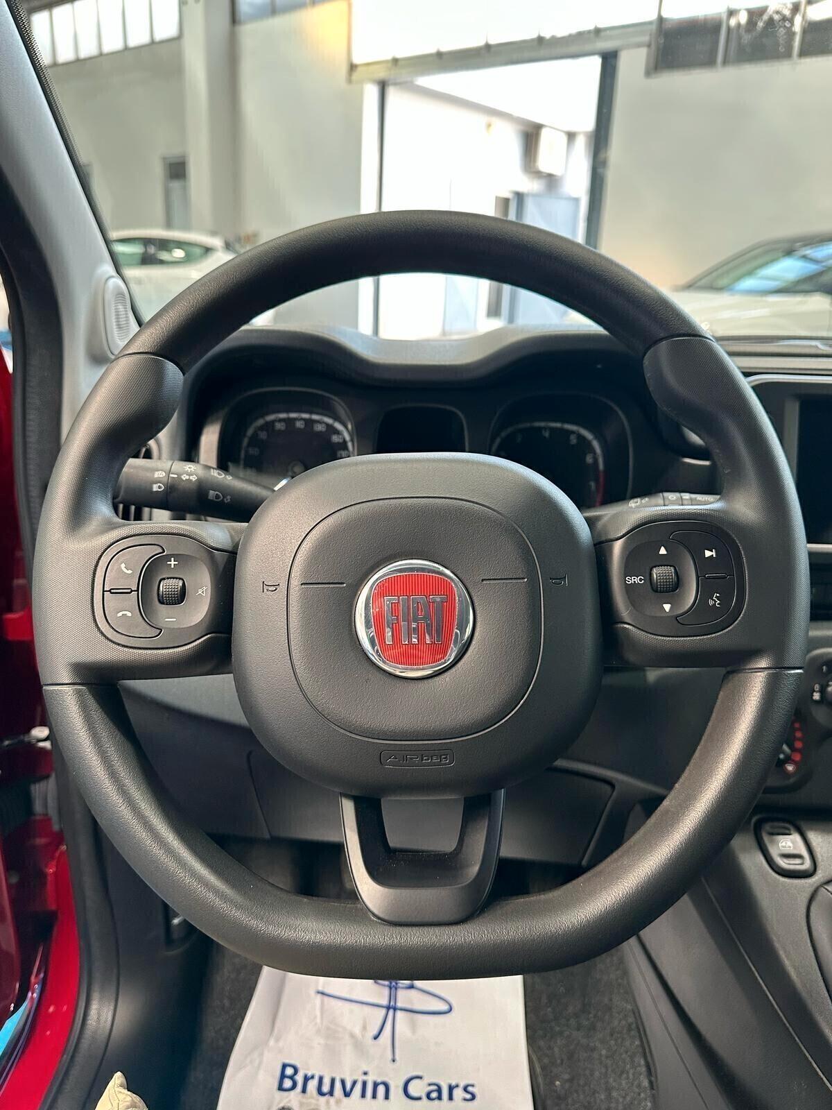 Fiat PANDA CROSS 1.0 HYBRID Km aziendale 2024