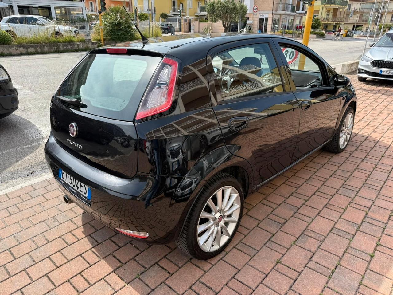 FIAT PUNTO 1,4 GPL 77 CV DYNAMIC 5P