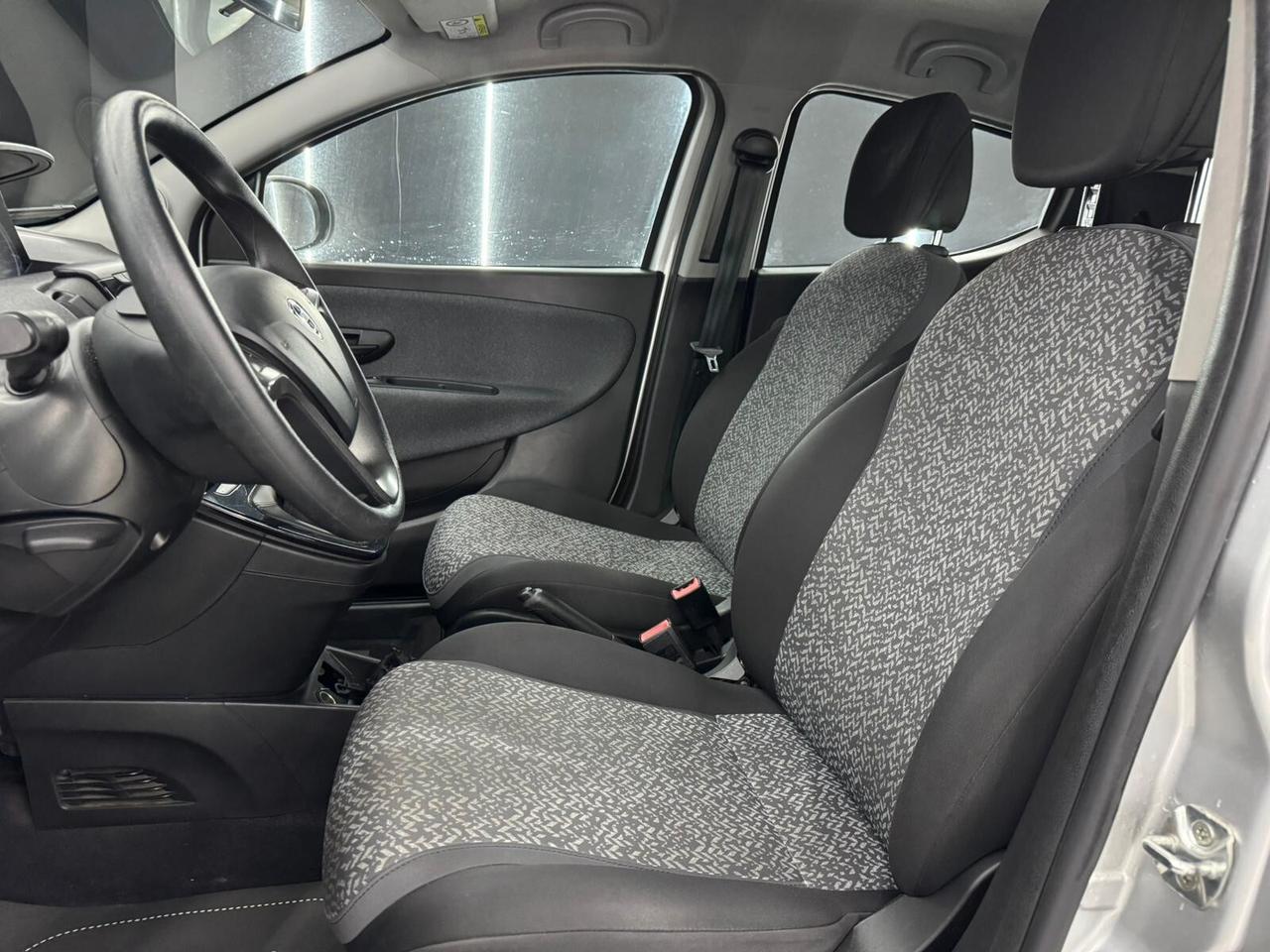 Lancia Ypsilon 1.2 69 CV 5 porte GPL Ecochic Gold