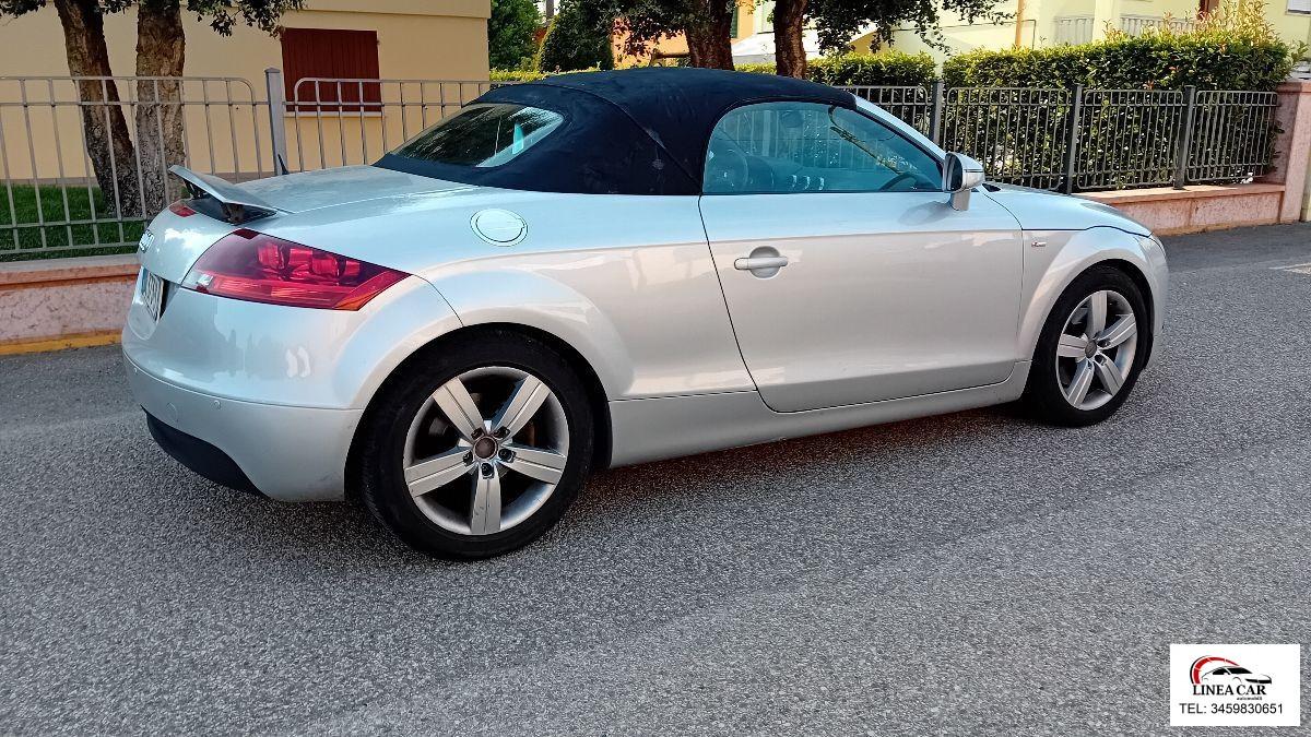 AUDI - TT Cabrio - 2.0 TFSI