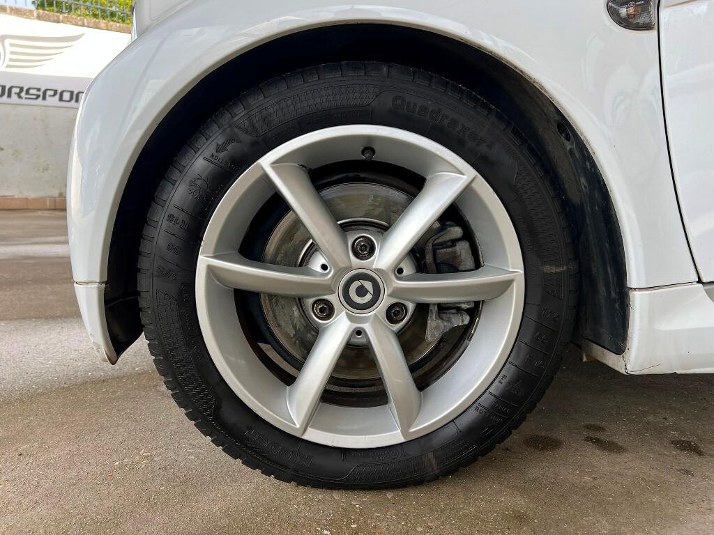 Smart Fortwo Pulse 1.0 / Servosterzo / Navi / Pelle / F1