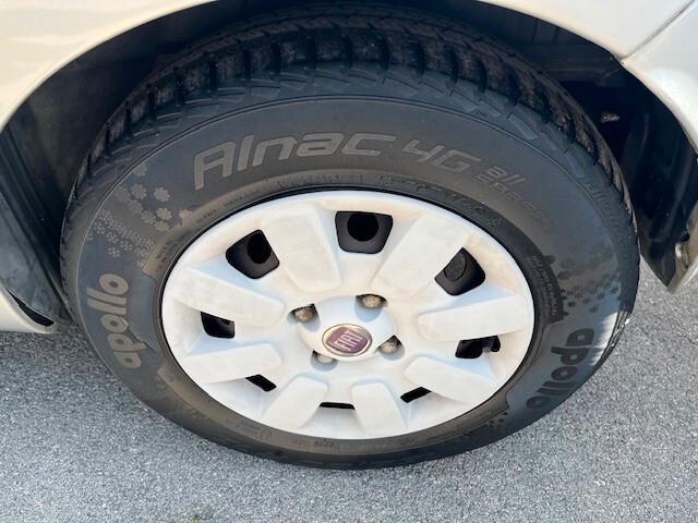 FIAT PANDA 2010 SOLI 145 MILA KM!